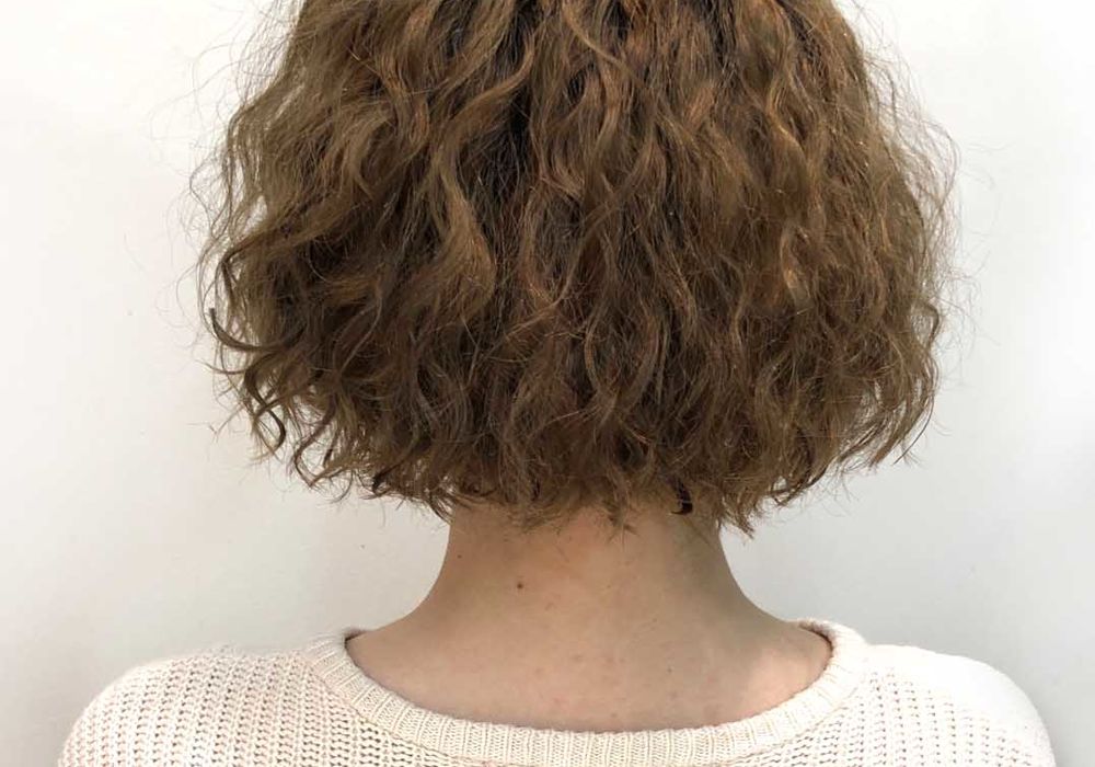 Short bob loose spiral perm, Spiral perm