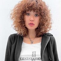 画像1381：スパイラルパーマ・くるくるセット・グレージュ・ナディア