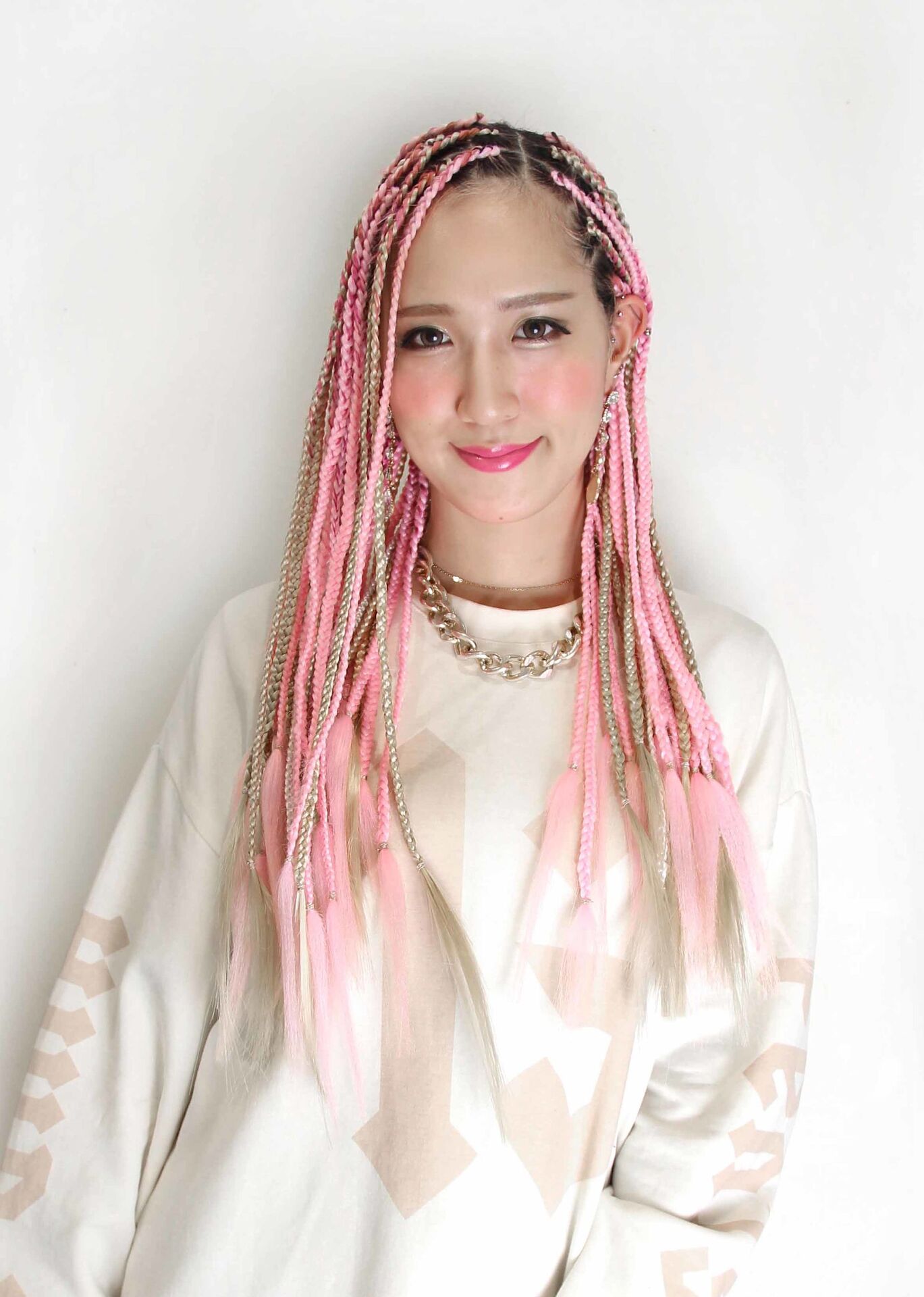 ブレイズヘアー・エクステ・ピンク・ダンサー・成人式におすすめ！