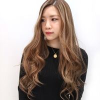 画像1478：スパイラルパーマ・くるくるセット・グレージュ・ナディア