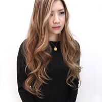 画像1479：スパイラルパーマ・くるくるセット・グレージュ・ナディア