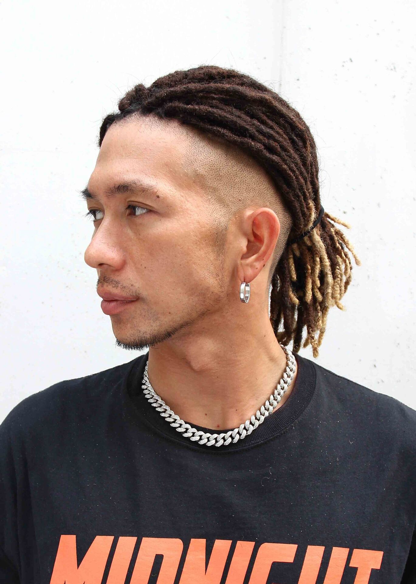 エクステを使ったドレッドヘアーのグラデーションカラーが人気です。ブレイズ・スパイラルパーマなど特殊系ヘアーは代官山 渋谷 恵比寿 中目黒から近い美容室 美容院ラブロックへ。