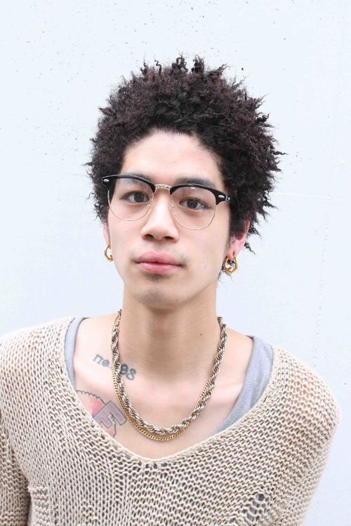 アフロパーマなツイストスパイラルパーマのメンズヘアー・成人式におすすめ