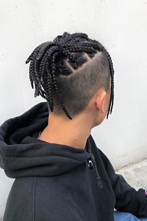 Asap Rocky,Travis Scott風のブレイズ、コーンロー、ドレッドなどの特殊系ヘアーも代官山のラブロックにおまかせ。