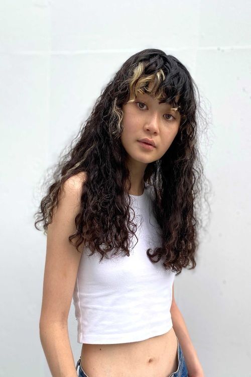 インナーカラー・ロングヘアーのスパイラルパーマは代官山・渋谷・中目黒から近い美容室 美容院ラブロックへ。