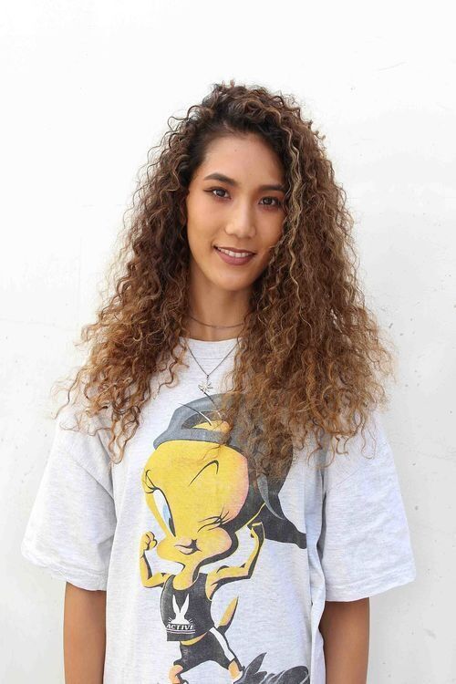 ロングヘアーのスパイラルパーマ・大阪ナオミ・外国人風