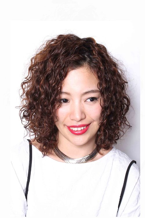 50 女 ショート スパイラル パーマ 最高のヘアスタイルのアイデア