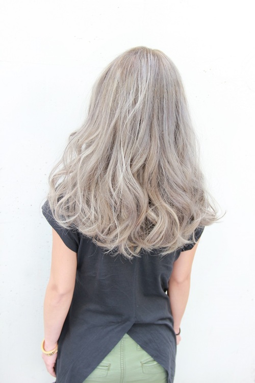 ハイトーンカラー・グレージュ＋ハイライト