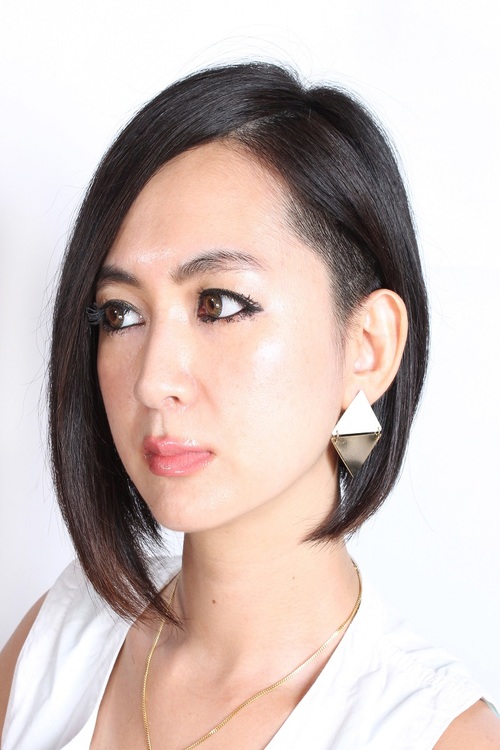 アシメトリーボブの片サイド刈り上げ